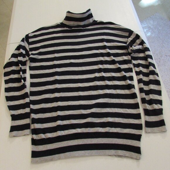 Banana Republic Super Soft "Cashmere-Like Cotton" Blue/Gray Stripe Turtleneck - Picture 10 of 16